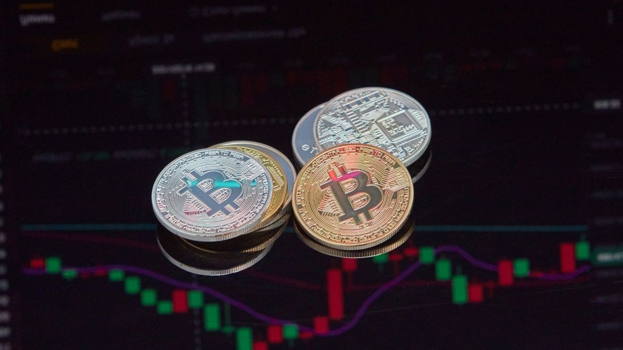 The Impact of Global Events on the Bitcoin Live Price